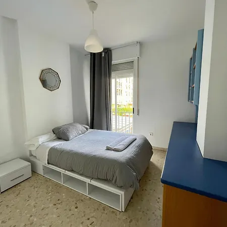 Piso Azores-fibes Апартаменты Севилья